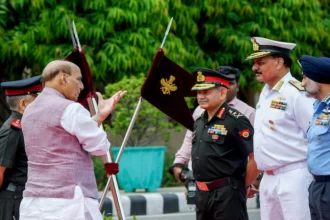 Rajnath Singh Meets Top Military Officials